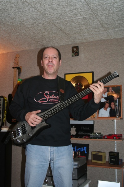 http://www.andresimha.com/music/my_basses/streamline08/images/IMG_1606small.jpg